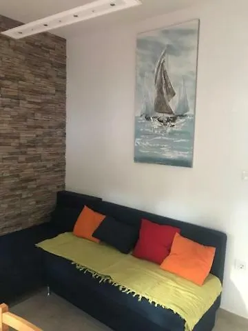 Apartment Mimi, *